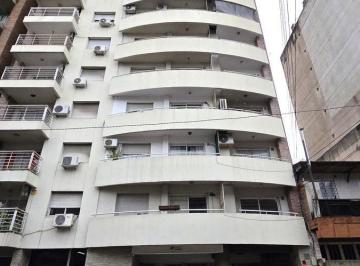 Garage · 14m² · Cochera Semicubierta Paraguay 1700, Centro, Rosario.