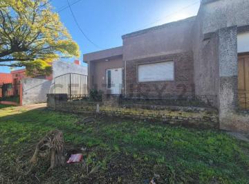 Casa · 100m² · 2 Ambientes · Venta Casa 2 Ambientes con Amplio Patio y Galpón en Olavarría