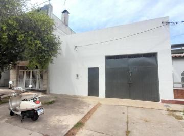 Bodega-Galpón · 202m² · Venta / Permuta Galpón 200 m². Zona Sudoeste, Rosario (Ov Lagos y Uriburu).