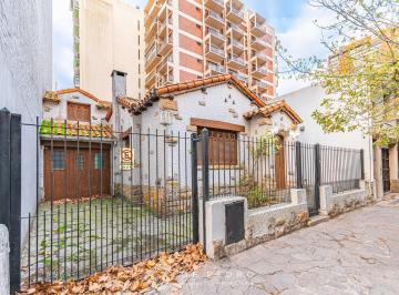 Casa · 147m² · 4 Ambientes · 1 Cochera · Departamento en La Perla