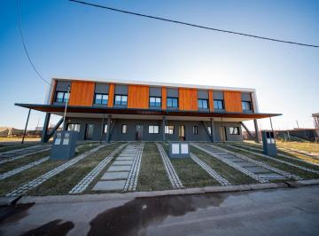PH · 140m² · 4 Ambientes · 2 Cocheras · Duplex en Venta - Campos de Manantiales