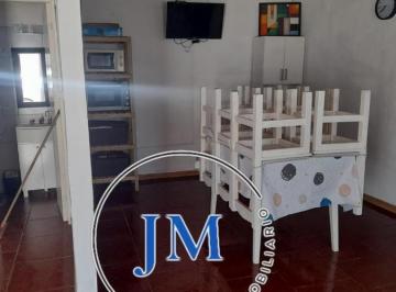 Casa · 70m² · 3 Ambientes · 3 Cocheras · Casa Completamente Amueblada