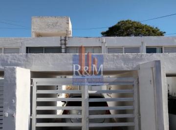 PH · 69m² · 4 Ambientes · 2 Cocheras · Urca: PH 2d, 2b y 2 Coch en Oportunidad