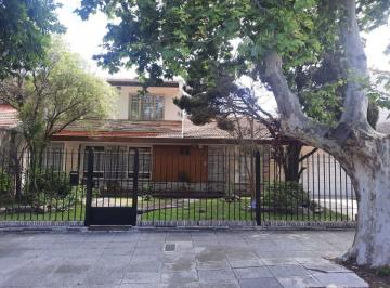 Casa de 4 ambientes, Quilmes · Casa con 484 m² en Venta con 3 Dorm. en Quilmes