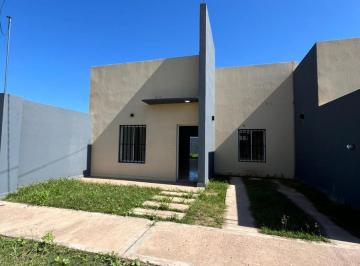 Casa · 116m² · 4 Ambientes · 1 Cochera · Casa en Zona Norte