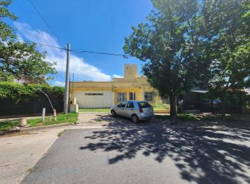 Casa de 6 ambientes, Córdoba · Casa 3 Dorm., 2 Baños en Venta, Argüello, Próximo Colegio La Salle