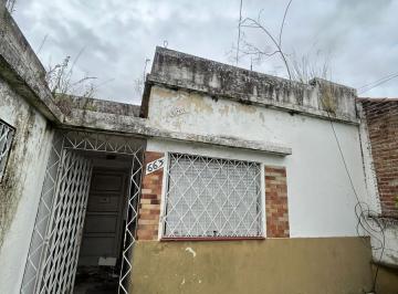 Casa · 303m² · 3 Ambientes · Casa Lote a Reciclar en Venta - Villa Dominico