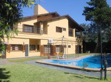 Casa · 255m² · 7 Ambientes · 6 Cocheras · Venta Gran Casa en Mapuche, Dos Lotes Frente Al Golf