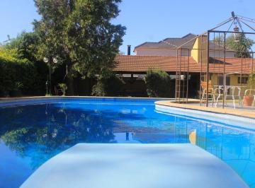 Casa · 255m² · 7 Ambientes · 6 Cocheras · Venta Gran Casa en Mapuche, Dos Lotes Frente Al Golf