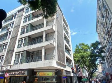 Foto · Oficina en Centro de Cba! 3 Ambientes - Muy Luminosa - Zona Bancos!