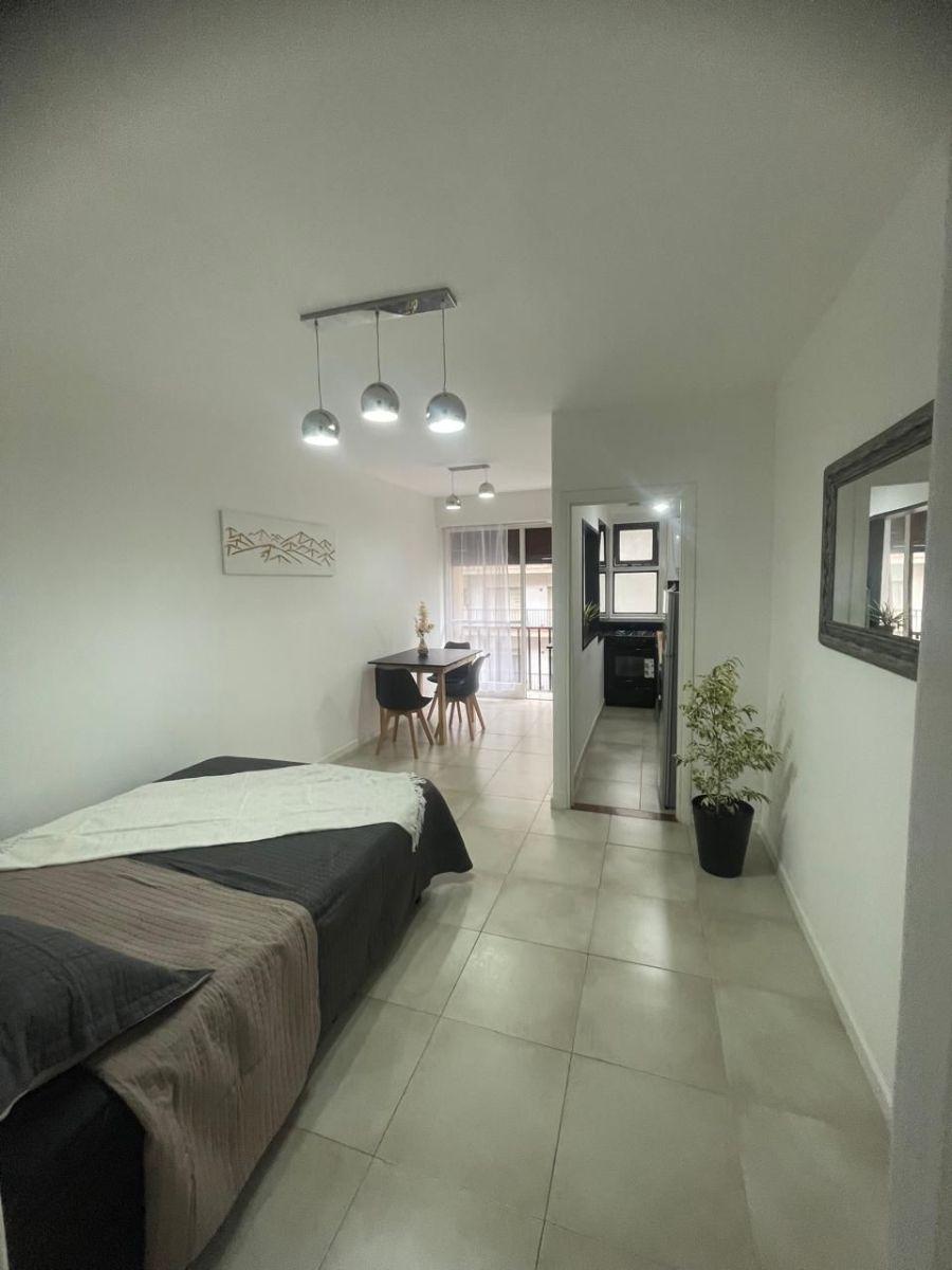Departamento de 1 ambiente, totalmente amoblado y equipado, Zona Plaza Colón