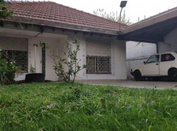 Casa de 6 ambientes, La Matanza · Vivienda Multifamiliar. dos Casas 3 Amb. con Cochera