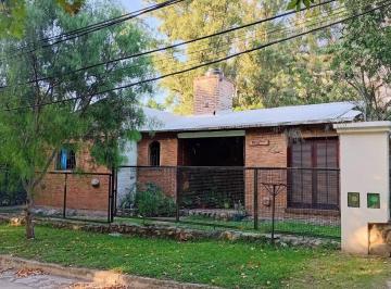 Casa de 4 ambientes, Saldán · Casa en Venta Saldán Centro Gas Natural