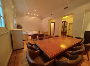 Departamento · 238m² · 5 Ambientes · 1 Cochera · Alquiler Departamento Amoblado 5 Ambientes con Patio, Parrilla y Cochera - Recoleta