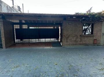 Casa · 250m² · 4 Ambientes · 2 Cocheras · Casa en Venta Quinta Sección