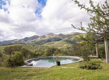 Casa · 303m² · 5 Ambientes · Exclusiva Casa de Campo en La Cumbre, Punilla