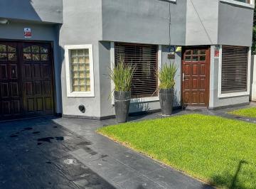 Casa · 177m² · 3 Ambientes · 2 Cocheras · Casa en Punta Mogotes