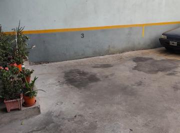 Garage · 8m² · Cochera Fija a 100 m de Av Rivadavia - Flores
