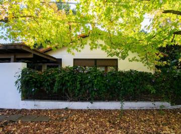 Casa · 150m² · 5 Ambientes · 2 Cocheras · Casa en Venta en City Bell Ideal Institución