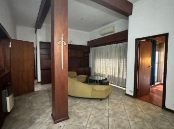 Casa de 4 ambientes, Almirante Brown · Casa de 3 Dorm. en Alquiler en Burzaco