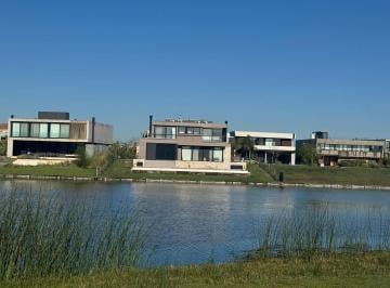 Terreno · 950m² · Venta de Lote a La Laguna en Muelles Puertos del Lago