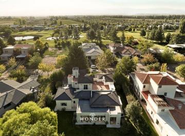 Casa de 5 ambientes, Luján de Cuyo · La Vacherie Country Golf - Casa de 3 Dorm. y Gran Jardín en Perfecto Estado