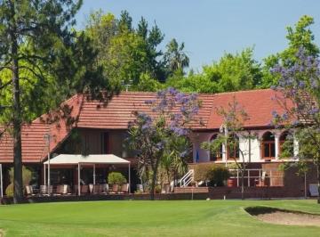 Casa · 156m² · 4 Ambientes · 1 Cochera · Casa Chalet en Venta en Mapuche Country Club, Pilar, G. B. a. Zona Norte