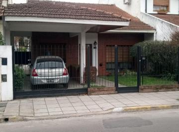 Casa de 4 ambientes, Almirante Brown · Chalet 3 Dorm. Adrogue