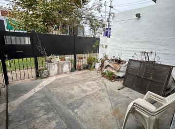Casa de 5 ambientes, Vicente López · Casa 3 Amb. + Dpto 2 Amb. Ideal 2 Familias.