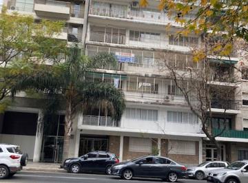 Departamento de 2 ambientes, Belgrano · Impecable Pb con Patio Dos Dorm. o Escritorio