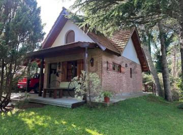 Casa · 110m² · 4 Ambientes · 1 Cochera · Venta Casa 4 Ambientes Valeria del Mar en Entorno Arbolado
