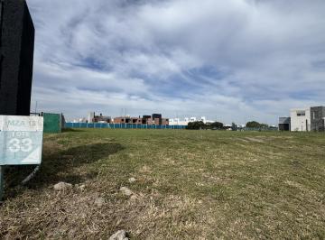 Terreno · 1500m² · Lote en Venta en La Cascada Country Golf