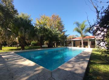 Casa · 170m² · 5 Ambientes · 2 Cocheras · Venta Casa Tres Dorm., Pileta, Quincho y Cochera Doble - Cotos de La Alameda, Roldán
