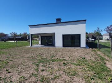 Casa · 156m² · 5 Ambientes · 2 Cocheras · Casa en Venta a Estrenar, 3 Dorm., Lote Interno Barrio San Pablo, Pilar