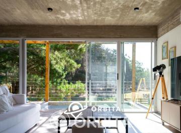 Casa · 179m² · 6 Ambientes · 2 Cocheras · Casa en Venta en Costa Esmeralda, Barrio Ecuestre