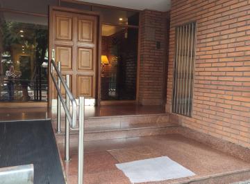 Departamento · 97m² · 6 Ambientes · Departamento/consultorio/oficina 6 Amb. en Pb a La Calle