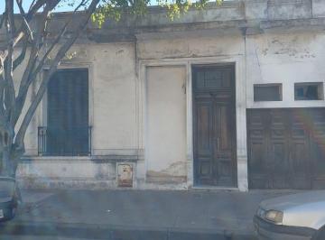 Casa de 4 ambientes, Parque Patricios · Casa a Demoler en Parque Patricios