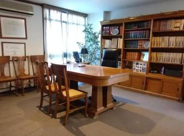 Oficina comercial · 244m² · 12 Ambientes · Oficina Comercial en Plena Ciudad en Mendoza