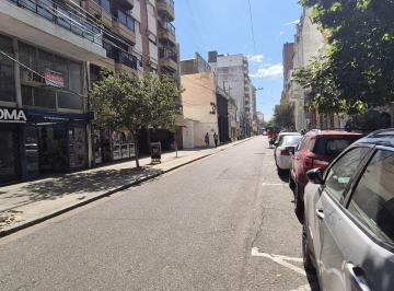 Local comercial · 100m² · Local en Alquiler San Martin 1200
