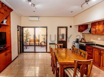 Departamento · 82m² · 3 Ambientes · 1 Cochera · Venta Departamento 3 Amb con Patio - Villa Lugano