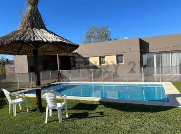 Casa de 4 ambientes, Escobar · Venta Casa 4 Ambientes con Dependencia y Piscina /el Canton/golf/ Escobar
