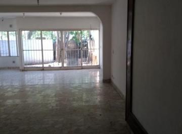 Depósito de 1 ambiente, Floresta · Depósito en Plena Zona Comercial de Floresta. Apto También Bar o Cafetería.