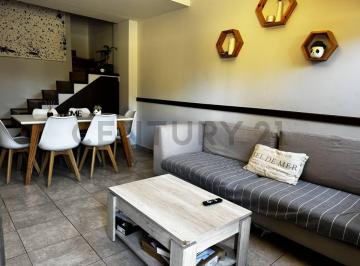 Casa · 87m² · 4 Ambientes · 1 Cochera · Triplex Venta 4 Ambientes Ituzaingo en Condominio - Apto Credito - Ideal Inversores