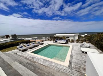 Casa · 810m² · 6 Dormitorios · 1 Cochera · Casa en Alquiler Jose Ignacio "Piedra Verde"