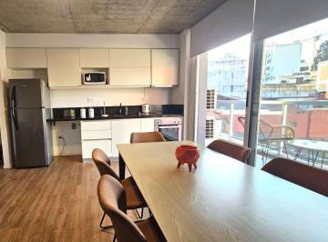 Departamento de 3 ambientes, San Telmo · Muy Luminoso y Cómodo con Vista Abierta en El Corazon de San Telmo