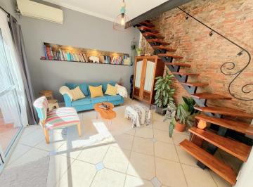 Casa · 85m² · 2 Dormitorios · Casa en Venta Rosario, Alberdi.