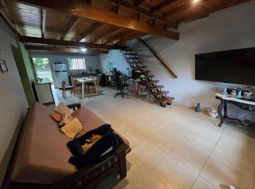 Casa · 120m² · 3 Ambientes · 1 Cochera · Casa en Venta en Merlo 3 Ambientes a 7 Cuadras de La Estación de Merlo