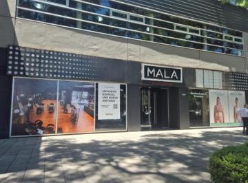 Local comercial · 650m² · 15 Cocheras · Local en Alquiler en Martinez