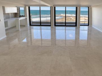 Departamento · 115m² · 4 Ambientes · 1 Cochera · Departamento en La Perla