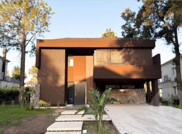 Casa · 352m² · Casa en Venta, Saint Thomas Este - Oeste